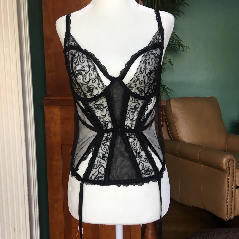 NWOT Victoria’s Secret Black Detailed Corset